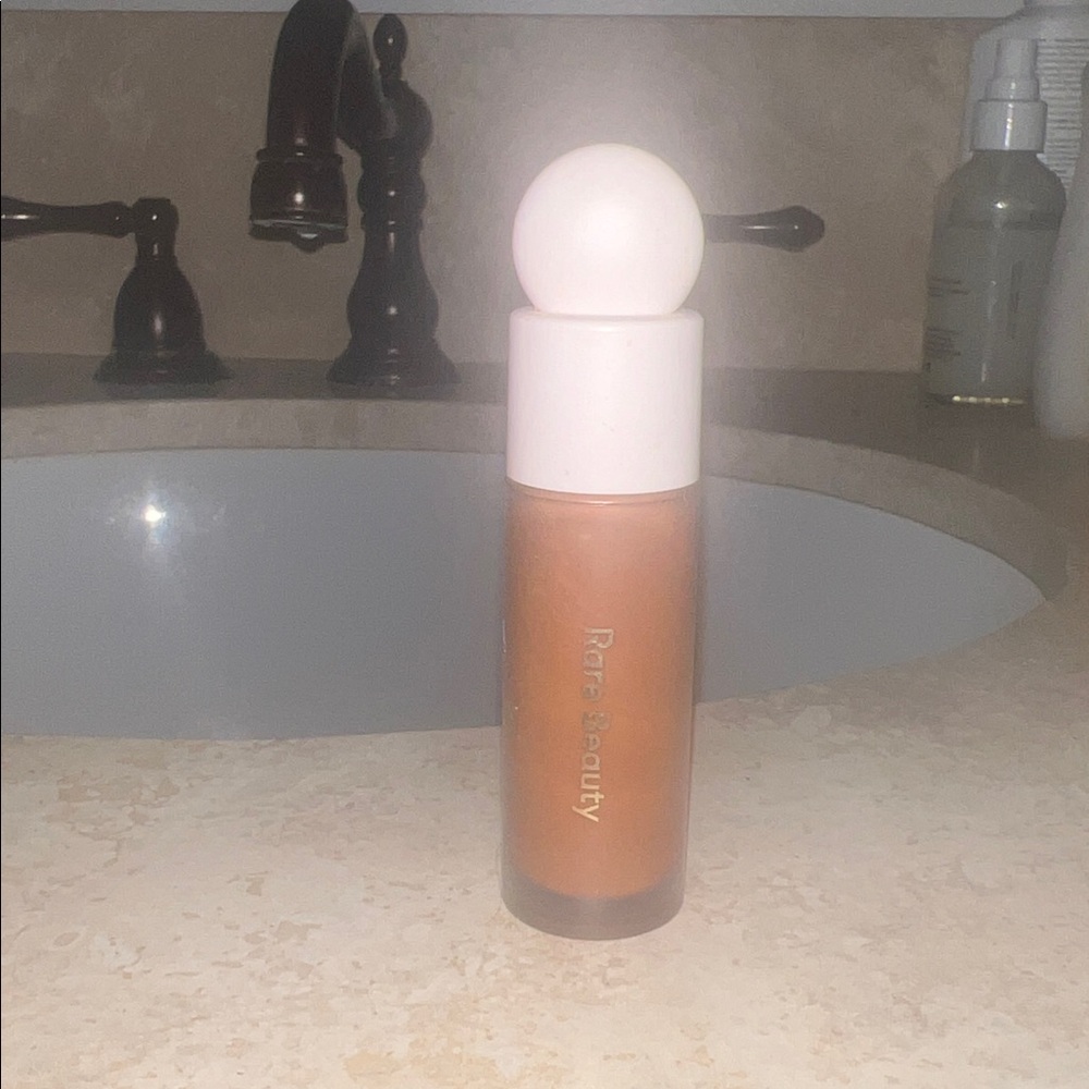 Rare beauty Concealer 🤎